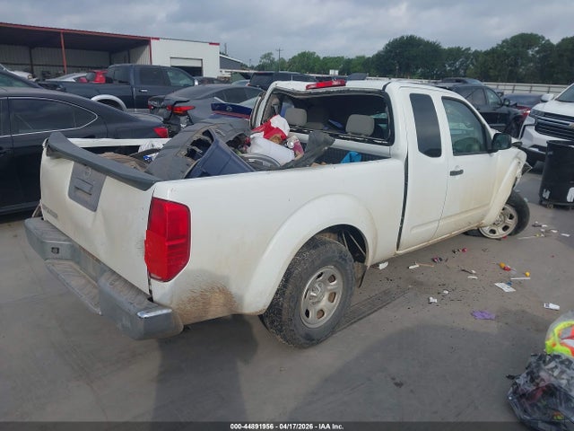 Nissan Frontier S