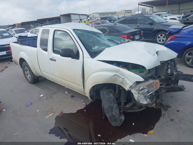 Salvage Nissan Frontier Image