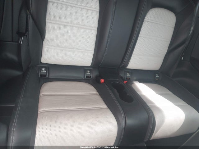 Mercedes-Benz C-Class S