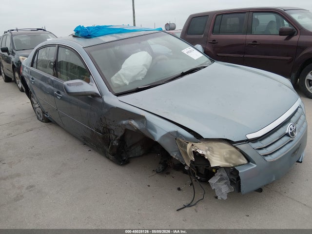 Salvage Toyota Avalon Image