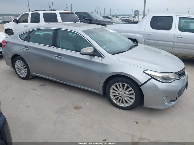 Toyota Avalon Hybrid Limited