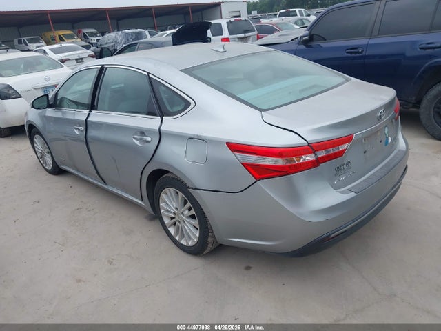 Toyota Avalon Hybrid Limited
