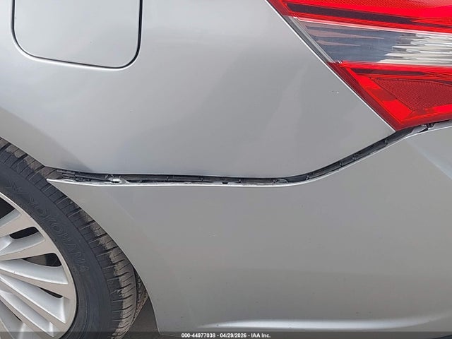Toyota Avalon Hybrid Limited