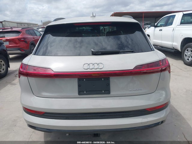 Audi e-tron Premium Plus Quattro