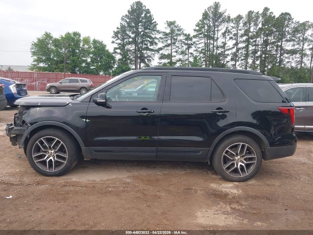 Ford Explorer Sport