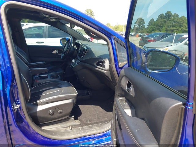Chrysler Pacifica Limited