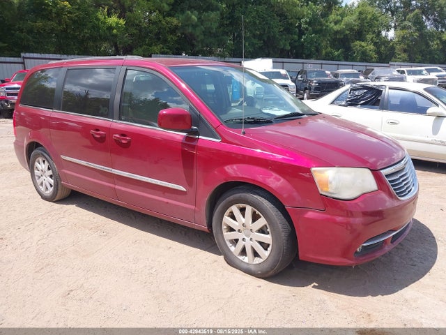 Salvage Chrysler Town & Country Image
