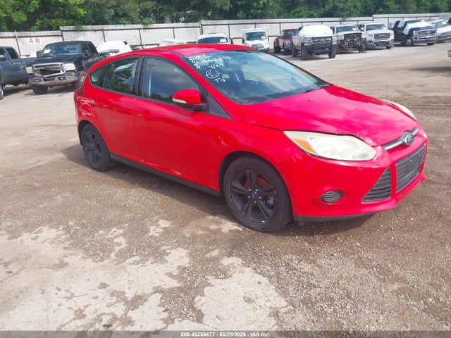 Salvage Ford Focus Image