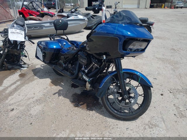 Salvage Harley-Davidson Fltrxs Image