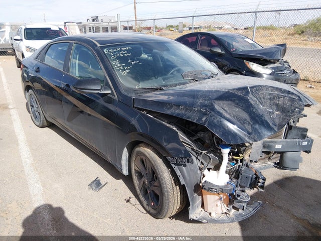 Hyundai ELANTRA Sel