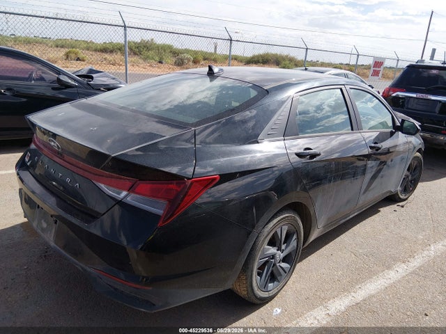 Hyundai ELANTRA Sel