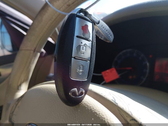 INFINITI Ex Journey