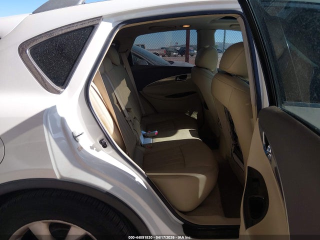 INFINITI Ex Journey