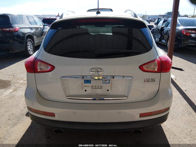INFINITI Ex Journey