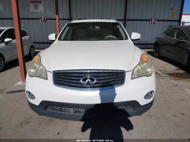 INFINITI Ex Journey