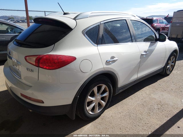 INFINITI Ex Journey