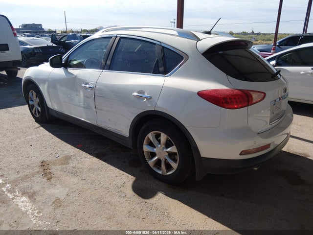 INFINITI Ex Journey