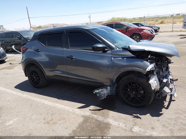 Nissan Kicks S Xtronic Cvt