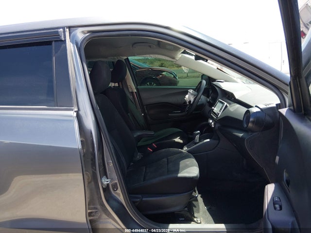 Nissan Kicks S Xtronic Cvt