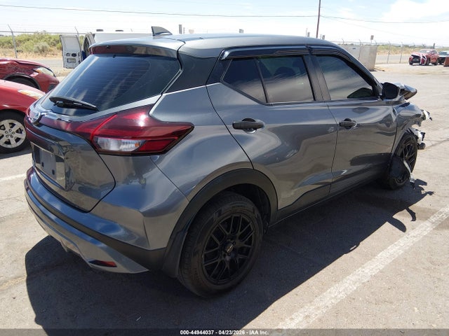 Nissan Kicks S Xtronic Cvt