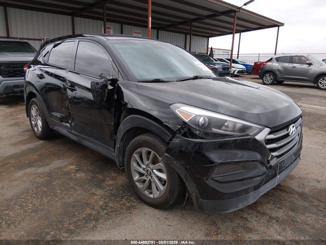 Salvage Hyundai TUCSON Image