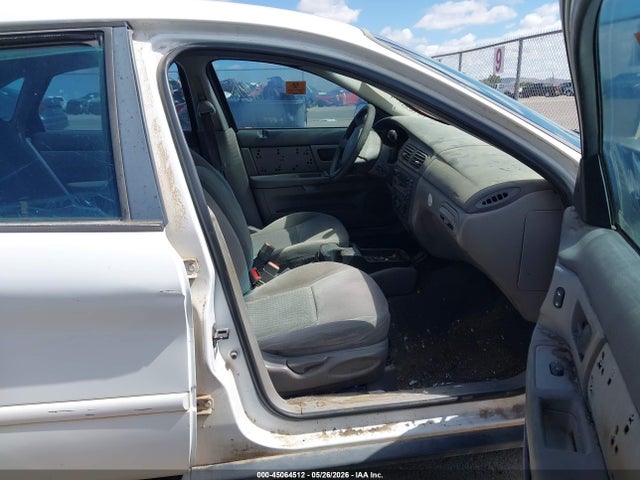 Ford Taurus Se