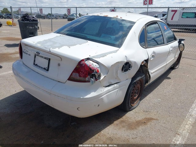 Ford Taurus Se