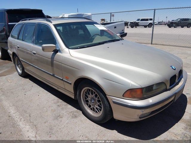 Salvage BMW 5 Series Image