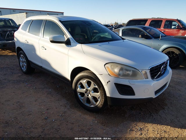 Salvage Volvo XC60 Image