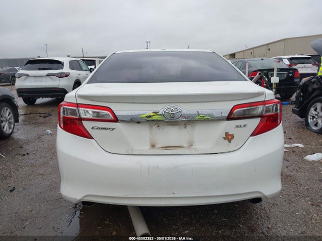 Toyota Camry Xle V6