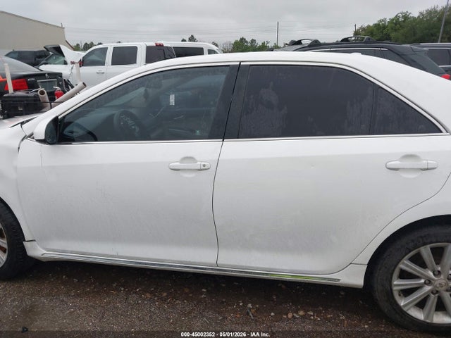 Toyota Camry Xle V6