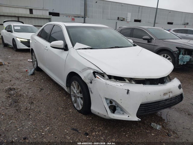 Salvage Toyota Camry Image