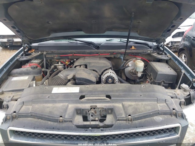 Chevrolet Suburban 1500 Ls