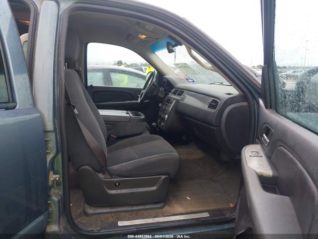 Chevrolet Suburban 1500 Ls