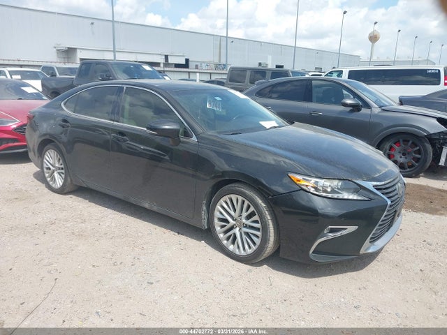 Salvage Lexus Es Image