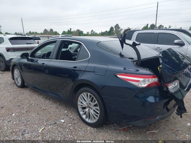 Toyota Camry Xle