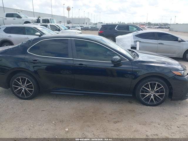 Toyota Camry Se