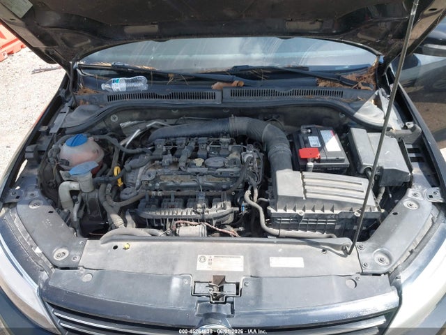 Volkswagen Jetta 1.8t Se