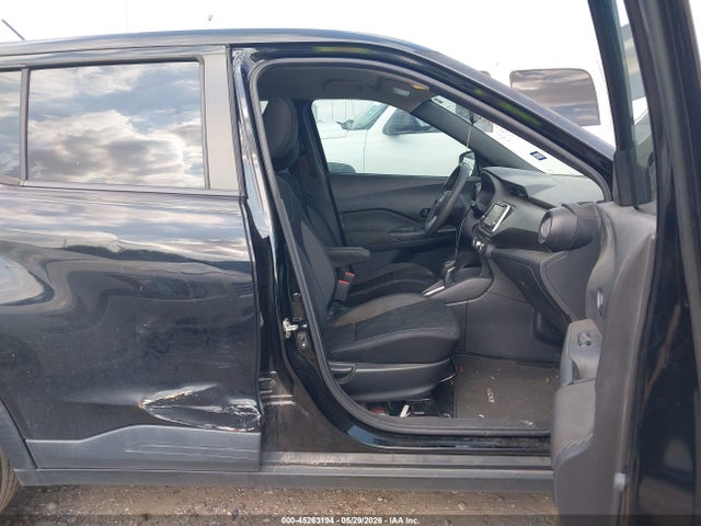 Nissan Kicks S Xtronic Cvt