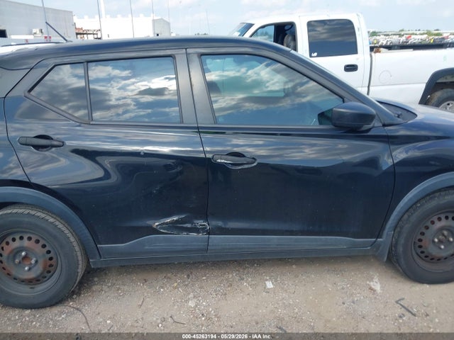 Nissan Kicks S Xtronic Cvt