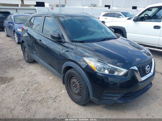 Salvage Nissan Kicks Image