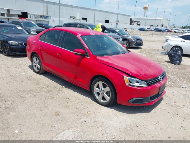 Salvage Volkswagen Jetta Image