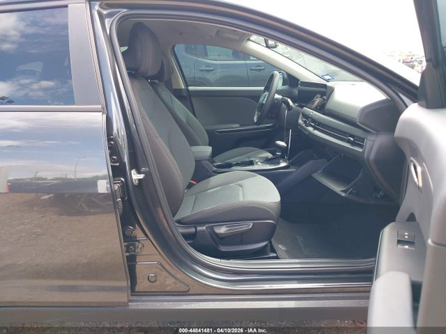 Kia K4 Lx