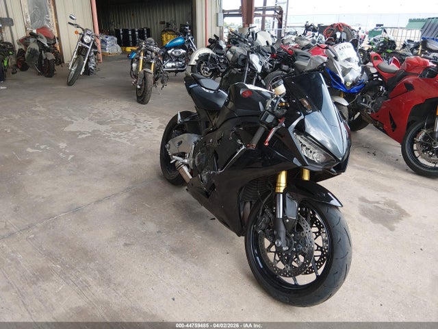 Salvage Honda Cbr1000 Image