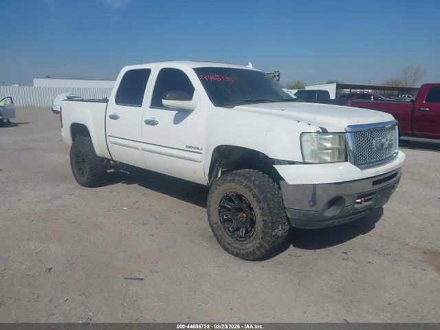 Salvage GMC Sierra 1500 Image