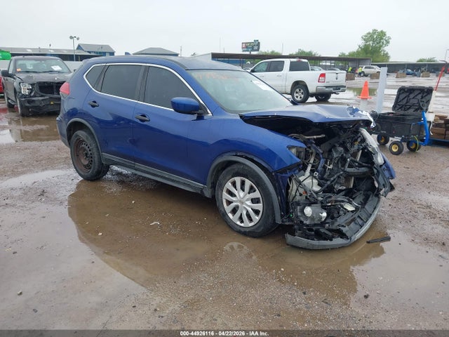Salvage Nissan Rogue Image
