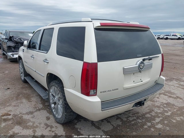 Cadillac Escalade Standard