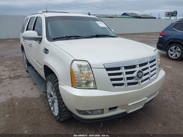 Salvage Cadillac Escalade Image