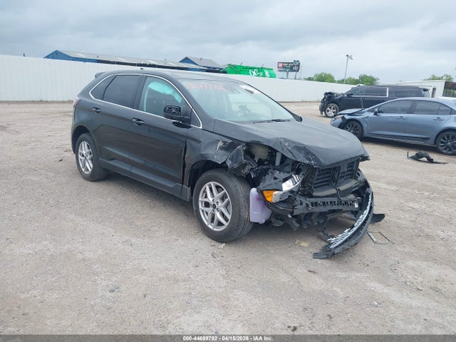 Salvage Ford Edge Image