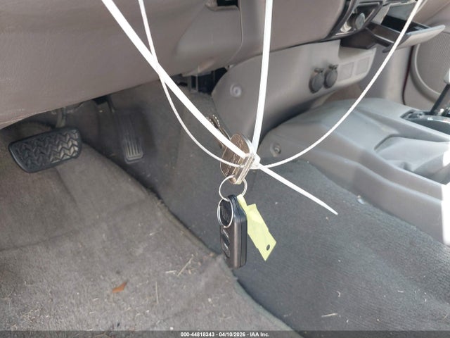 Toyota Tacoma Base V6